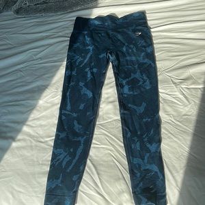 Gym shark navy adapt camo leggings